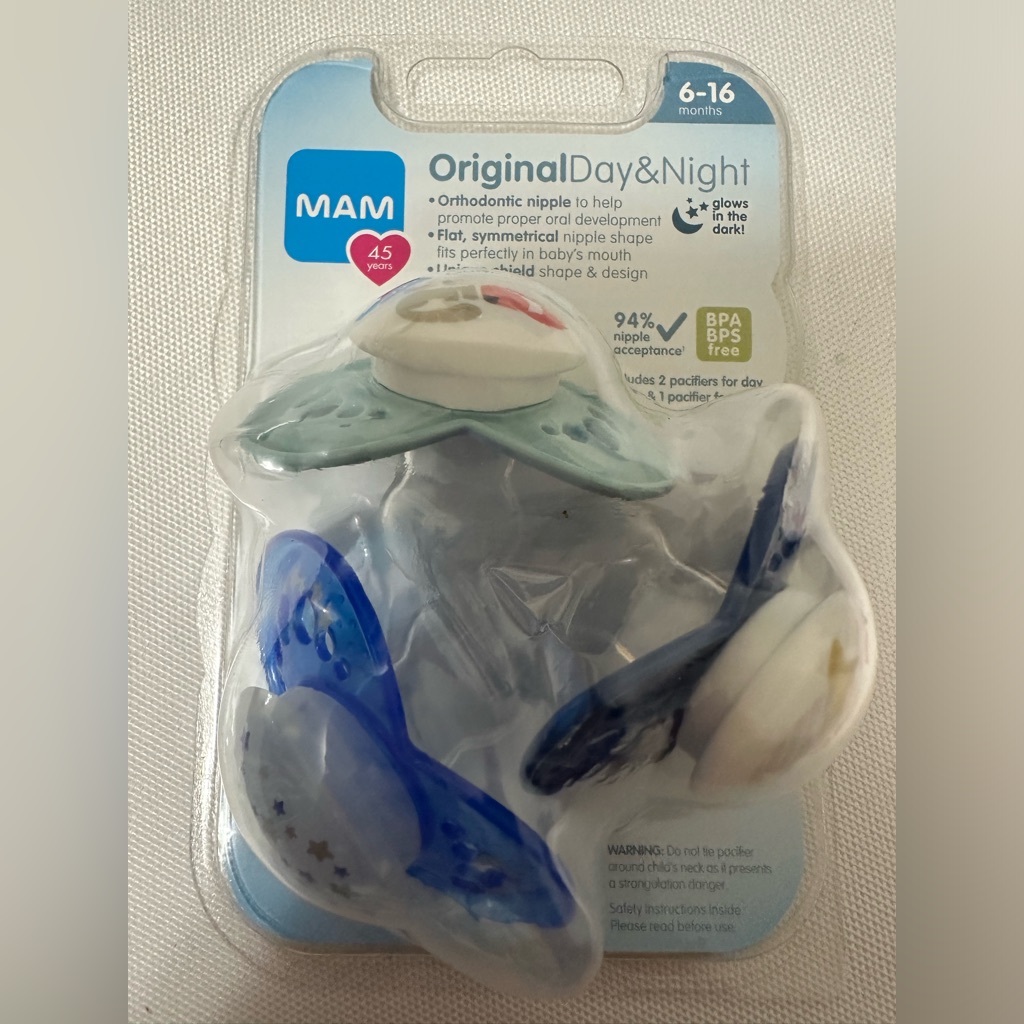 New 3 Pack Pacifiers